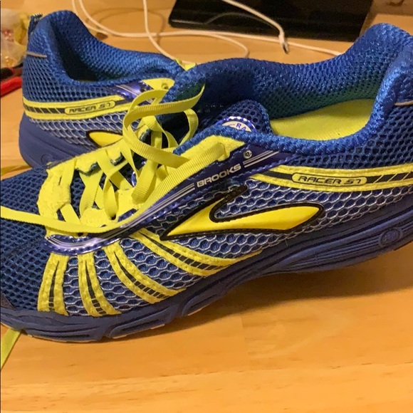 brooks racer s7